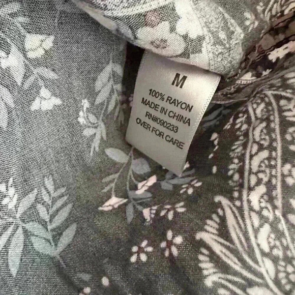 PacSun Floral Paisley Button Down Men’s Size Large - Picture 4 of 5